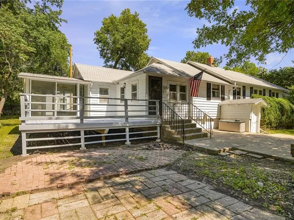 13202 Parker Ave, Grandview, MO 64030