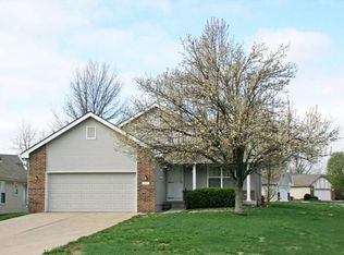 1053 SW 8th Cir, Lees Summit, MO 64081