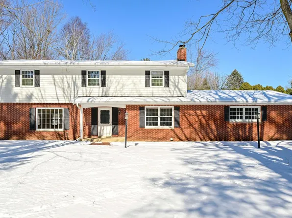 5314 Thornapple LANE, Cedarburg, WI 53012