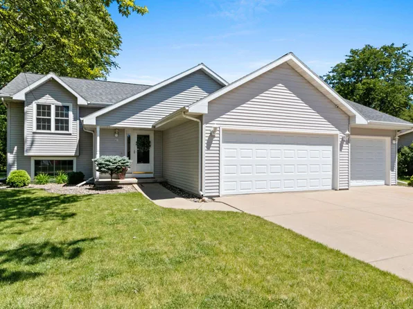 2411 Van Beek Rd, Green Bay, WI 54311