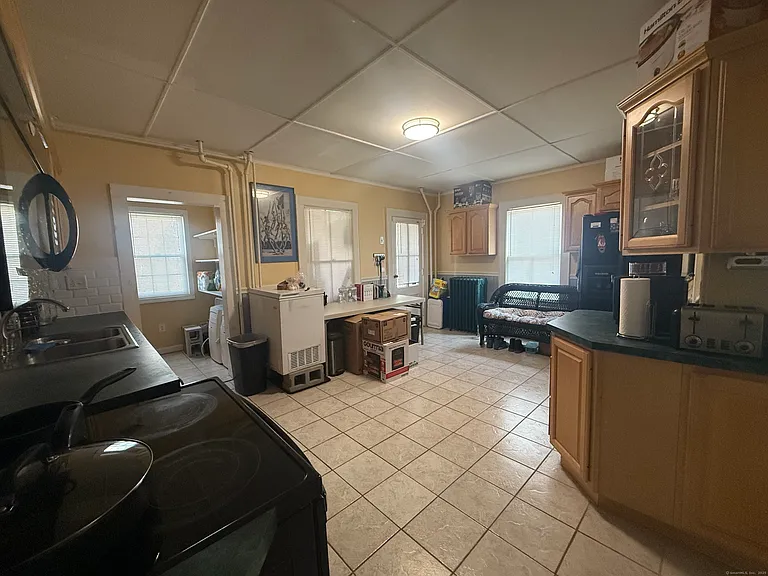 63 Ridge St — Photo 17