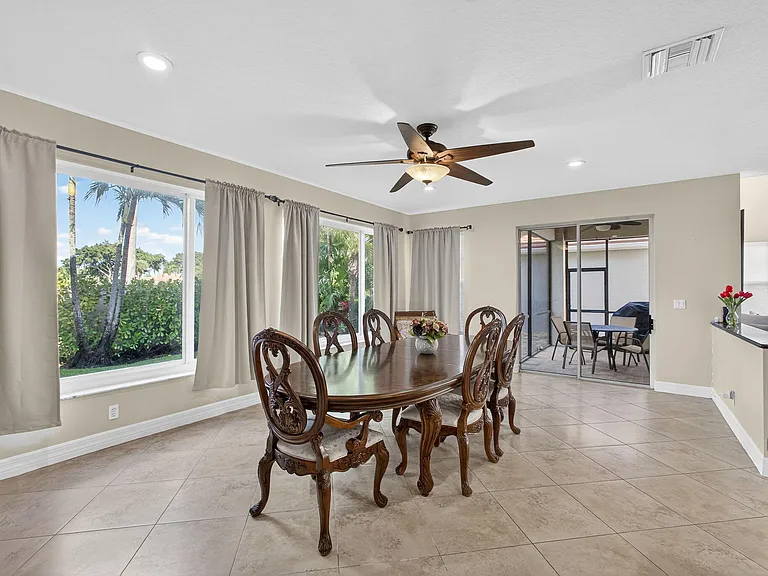 8400 Heritage Club Dr — Photo 16
