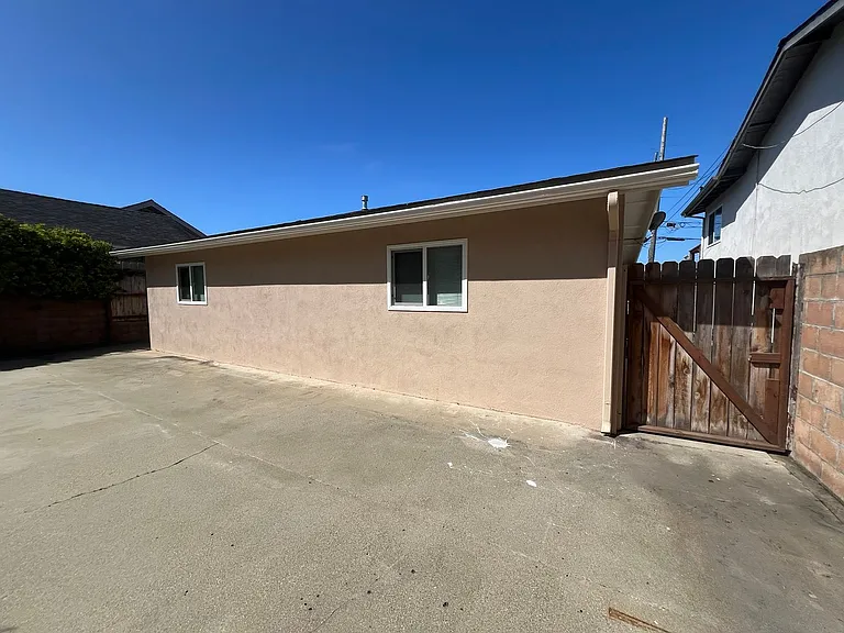 1250 Bolton Dr — Photo 18