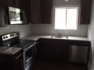 975 S Addison Rd #1, Addison, IL 60101