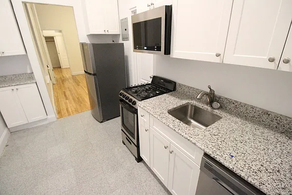 Rented by Luxor Homes & Investment Realty | media 1