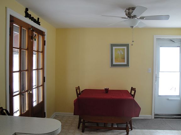 5th image of 3 Wendover Ave