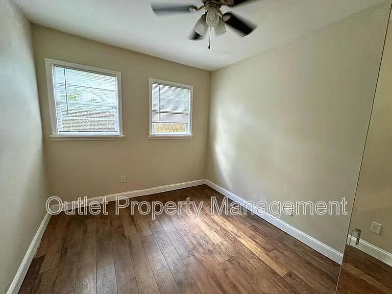 133 E Concord St #A — Photo 12