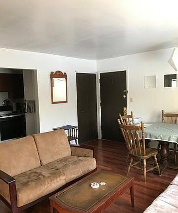 5th image of 110 Hill St APT 5