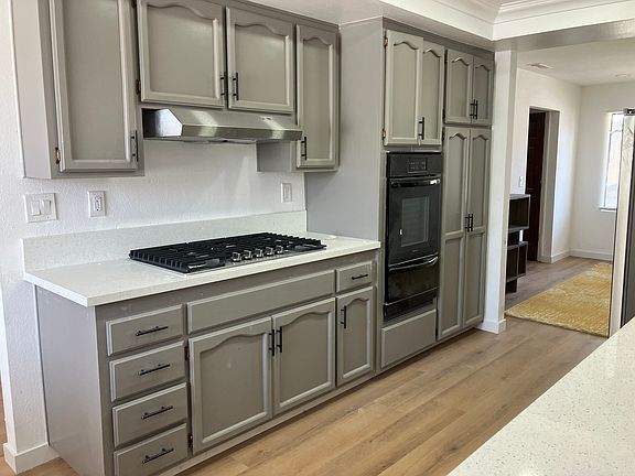 4th image of 1326 W 163rd St #A