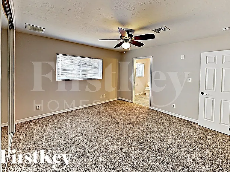 1007 W Utopia Rd — Photo 6