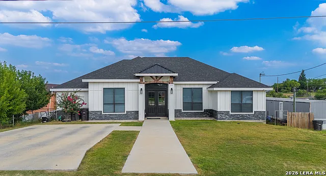 79 Six Shooter Rd — Photo 1