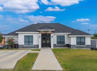 79 Six Shooter Rd, Eagle Pass, TX 78852