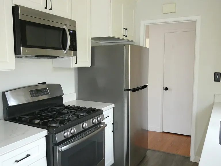 145 Sierra Dr — Photo 6