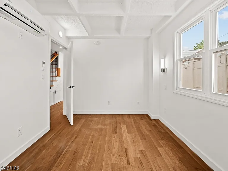 100 Chestnut St #1 — Photo 18