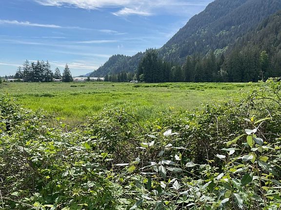 3rd image of 38205 Bell Rd