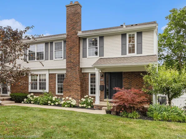 42173 Pellston Dr, Northville, MI 48167