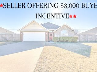 1012 Richards St, Pea Ridge, AR 72751