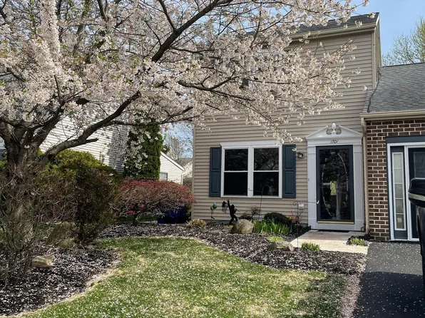 1701 Weeping Willow Ln #51A, Dover, PA 17315