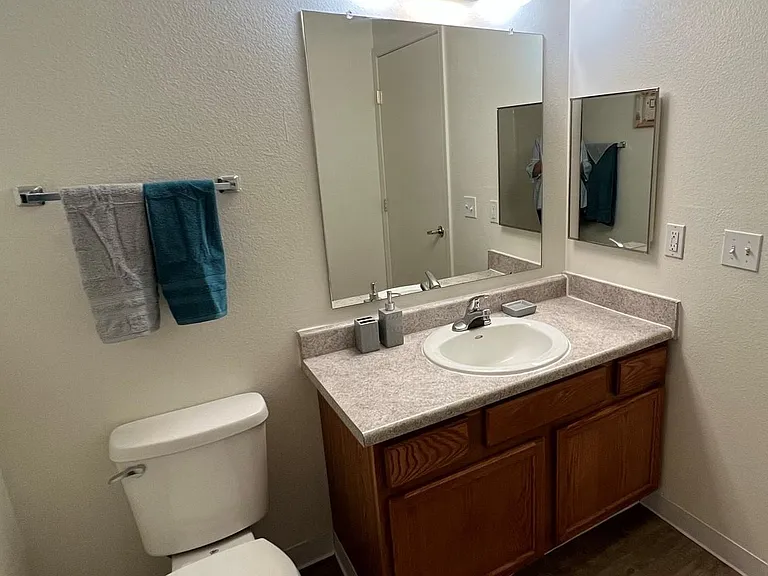 Classic unit 2-bedroom bathroom