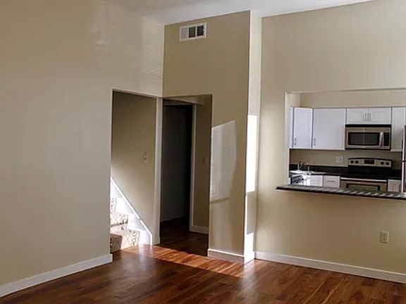 4th image of 516 Division St #2