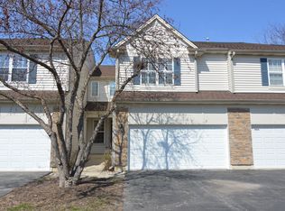842 Amelia Ct, Grayslake, IL 60030