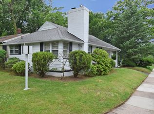 158 N Queen St, Bergenfield, NJ 07621