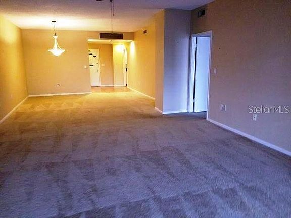 5th image of 1 Beach Dr SE Unit 1812