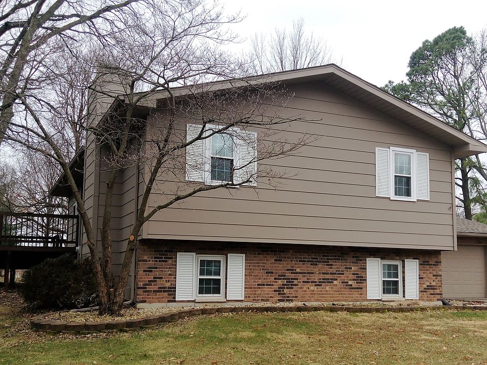 1st image of 200 Sherwood Dr