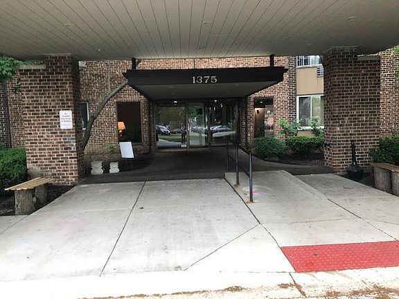 2nd image of 1375 Rebecca Dr APT 322