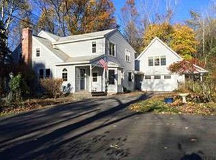 2975 River Rd, Niskayuna, NY 12309