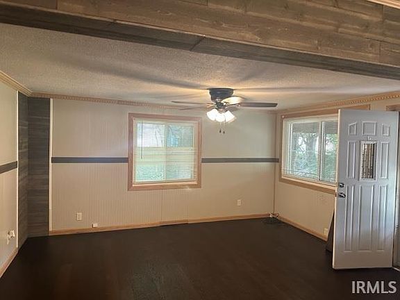 3rd image of 56085 Francis St