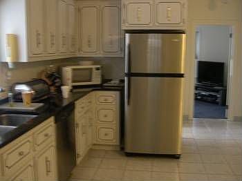 5th image of 9 Hutchinson St