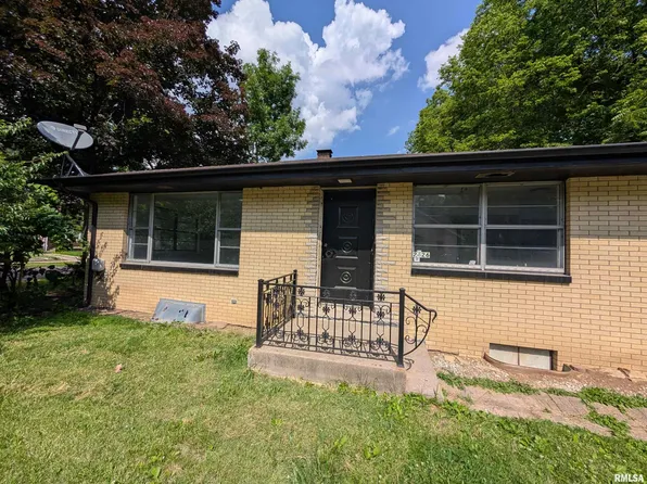 2426 N Peoria Ave, Peoria, IL 61603