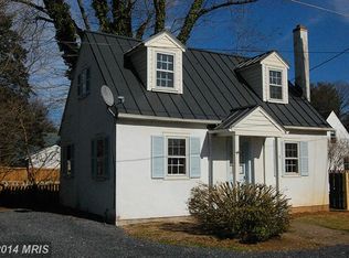 3 Locust St, Middleburg, VA 20117