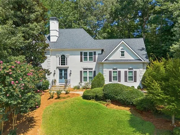 129 Ridgetree Ln, Marietta, GA 30068