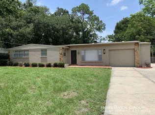 212 Mission Hills Ave, Temple Terrace, FL 33617