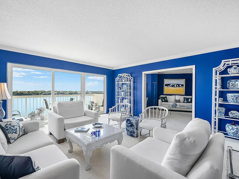 2600 N Flagler Dr #Penthouse 4 — Photo 3
