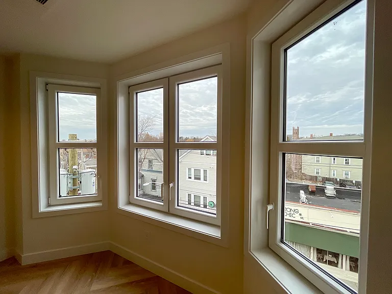 381 Wickenden Street — Photo 17