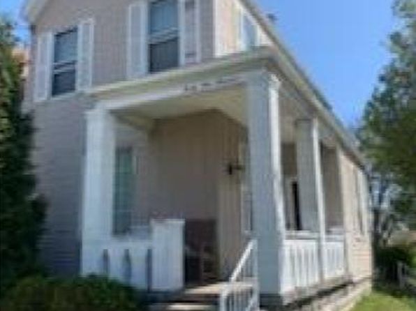 3900 Edwards Rd