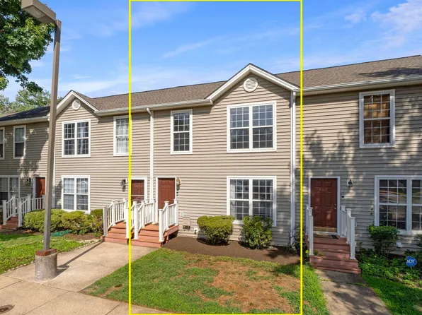 104 Greenwich Ct, Charlottesville, VA 22902