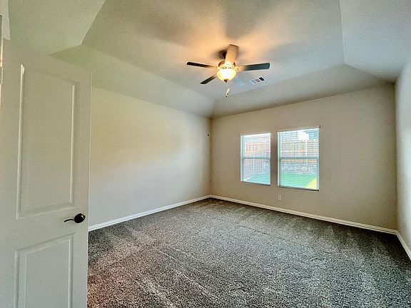 5th image of 1408 Corkwood Dr