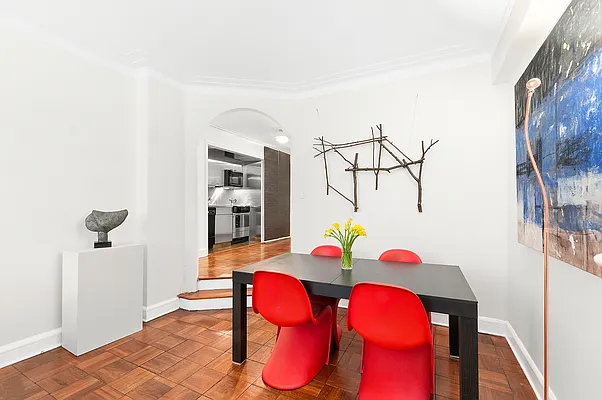Rented by Compass | media 22