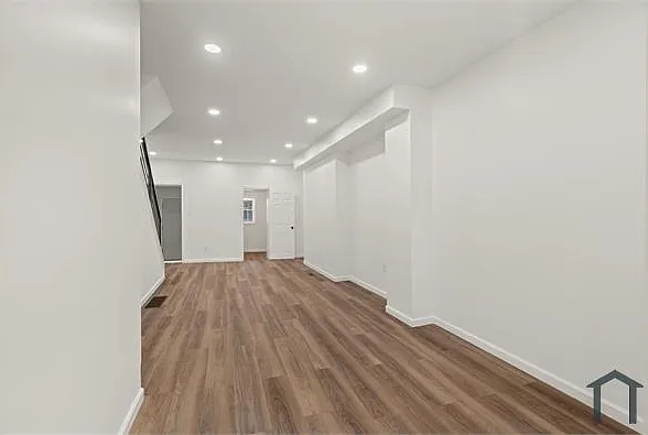 5411 Delancey St — Photo 10