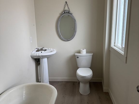 Old fashion soaking tub