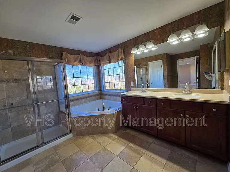 2520 Post Oak Dr — Photo 20