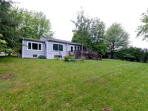 4th image of 127 Hilltop Drive