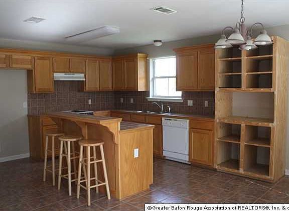 5th image of 9952 Petersburg Dr