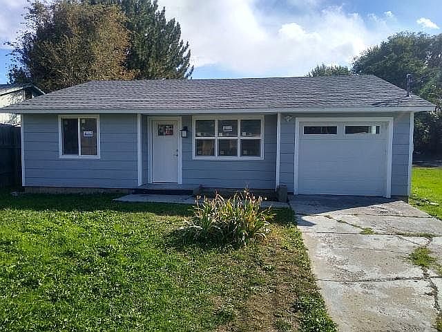 1st image of 1014 3rd Ave