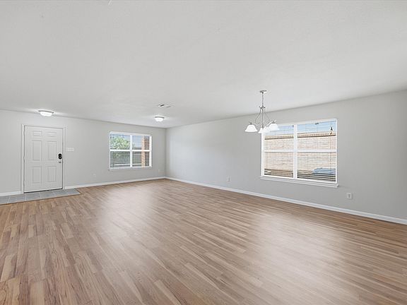 4th image of 2021 Laughlin Rd
