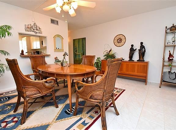 3rd image of 5111 Santa Rosa Ct APT 1D